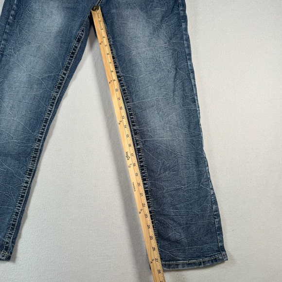 True Luck Jeans Mens 34 Blue Straight Mid Rise Medium Wash Stretch - Picture 6 of 11